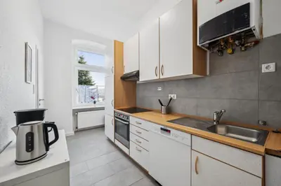 Küche/Küchenzeile in der Unterkunft Wupper Home I, Top Lage Ideal für Geschäftsleute, Monteure, Familien, 3 Zimmer, Smart-TV