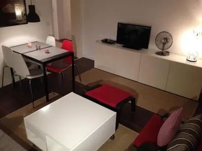TV/Unterhaltungsangebot in der Unterkunft HertenFlats - Apartment Balkon