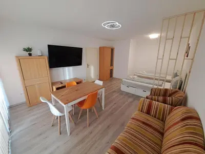 TV/Unterhaltungsangebot in der Unterkunft Apartment with Balcony in Mülheim an der Ruhr