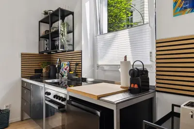 Küche/Küchenzeile in der Unterkunft Stylisches Apartment Königshöhe mit Parkplatz # NEU
