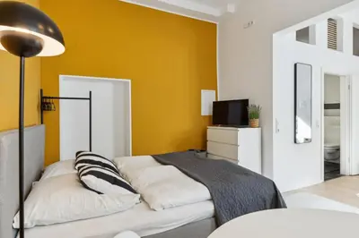 Ein Bett oder Betten in einem Zimmer der Unterkunft Stylisches Apartment Königshöhe mit Parkplatz # NEU