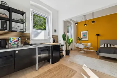 Küche/Küchenzeile in der Unterkunft Stylisches Apartment Königshöhe mit Parkplatz # NEU