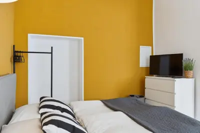Ein Bett oder Betten in einem Zimmer der Unterkunft Stylisches Apartment Königshöhe mit Parkplatz # NEU