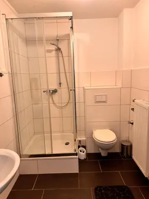 Ein Badezimmer in der Unterkunft A&V Apartments Iserlohn Kiki Karl-Arnold