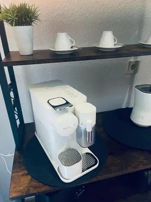 Kaffee-/Teezubehör in der Unterkunft Charmantes Haus mit Gartenoase