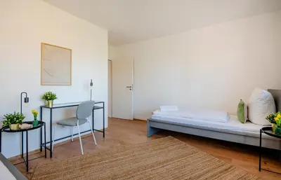 Ein Bett oder Betten in einem Zimmer der Unterkunft Kurzzeitglück MH04 I 24h Self Check - In I WLAN
