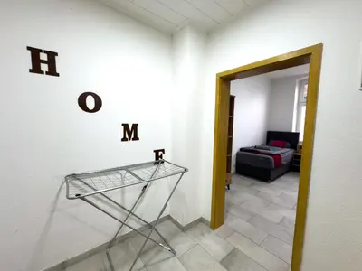 Ein Bett oder Betten in einem Zimmer der Unterkunft Serviceroom24 - Apartment 6 in Recklinghausen Hoch WLAN - Smart-TV - 24-7 Check-in und Küche