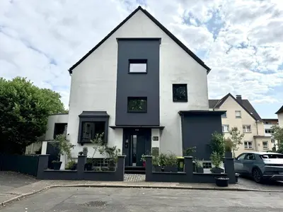 Das Gebäude in dem sich die Ferienwohnung befindet