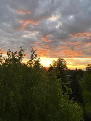 Blick auf den Sonnenuntergang/Sonnenaufgang von der Ferienwohnung aus oder aus der Nähe