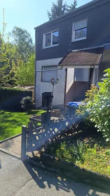 Das Gebäude in dem sich die Ferienwohnung befindet