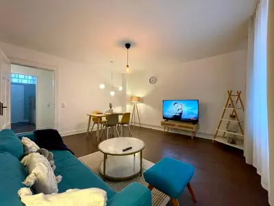 TV/Unterhaltungsangebot in der Unterkunft King's Apartement - MODERN NEST APARTEMENTS