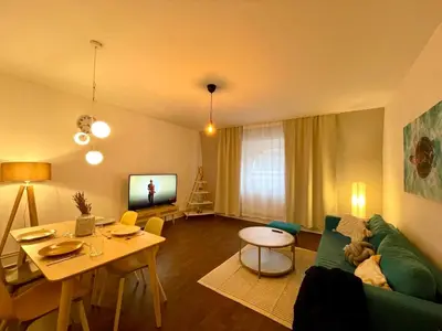 TV/Unterhaltungsangebot in der Unterkunft King's Apartement - MODERN NEST APARTEMENTS