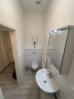 Ein Badezimmer in der Unterkunft Modernes City Apartment am Limbecker Platz Essen