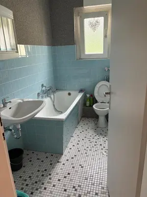 Ein Badezimmer in der Unterkunft Red Dot Apartment Albert