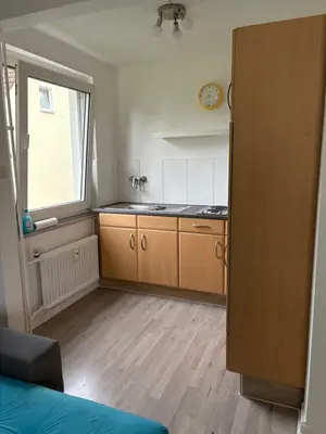 Küche/Küchenzeile in der Unterkunft Red Dot Apartment Albert