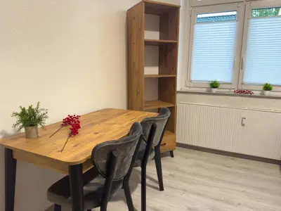 Grundriss der Unterkunft Serviceroom24 - Apartment 1 in Oberhausen WLAN - Smart-TV - 24-7 Check-in und Küche