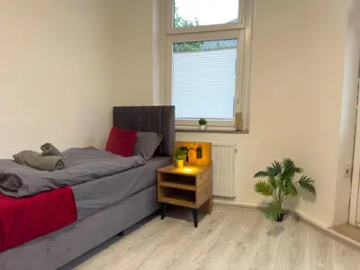 Grundriss der Unterkunft Serviceroom24 - Apartment 1 in Oberhausen WLAN - Smart-TV - 24-7 Check-in und Küche