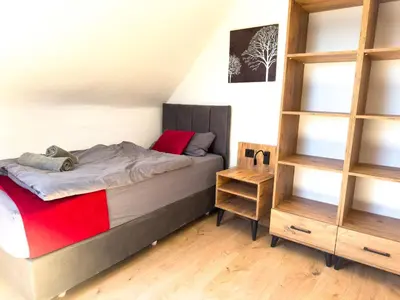 Grundriss der Unterkunft Serviceroom24 - Apartment 3 in Oberhausen WLAN - Smart-TV - 24-7 Check-in und Küche