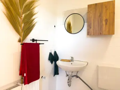 Grundriss der Unterkunft Serviceroom24 - Apartment 3 in Oberhausen WLAN - Smart-TV - 24-7 Check-in und Küche