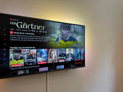 TV/Unterhaltungsangebot in der Unterkunft Modernes und großzügiges City-Apartment 66 qm - zentral und zum Wohlfühlen - Easy Stay Wuppertal