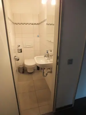 Ein Badezimmer in der Unterkunft Herdecke, Zuhause mit Aussicht