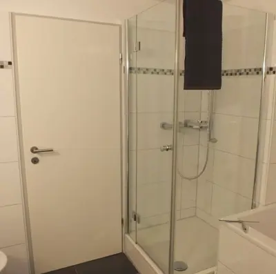 Ein Badezimmer in der Unterkunft Herdecke, Zuhause mit Aussicht