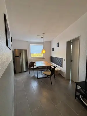 Küche/Küchenzeile in der Unterkunft Moderne 3,5 Zimmer 85m2 & Balkon Wohnung