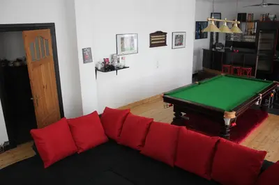 Ein Billardtisch in der Unterkunft Privatzimmer Hagen