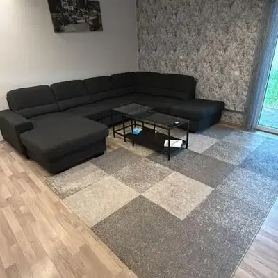 Geräumiges 2-Zimmer Apartment in Messenähe