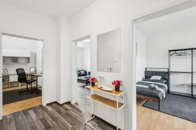 Ein Bett oder Betten in einem Zimmer der Unterkunft Velbert, gute Lage, Ideal für Geschäftsleute, Monteure, Messegäste, 3 Schlafzimmer, SmartTV