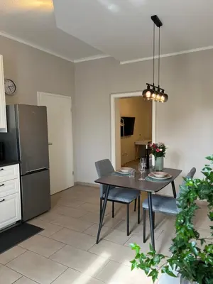 Küche/Küchenzeile in der Unterkunft Ruhrperle Apartment 1 Essen