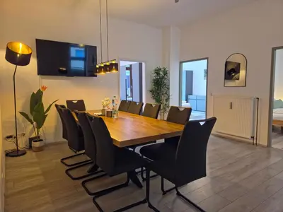 TV/Unterhaltungsangebot in der Unterkunft Ideal für Familien & Business - 3 SZ - zentral Wuppertal - Nähe Köln & DUS - 240 cm Esstisch
