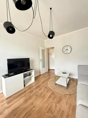 TV/Unterhaltungsangebot in der Unterkunft Altbautraum nah DDorf Köln 2 Zimmer 3 Gäste NEU