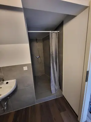 Ein Badezimmer in der Unterkunft Am Rhein im Ruhrgebiet