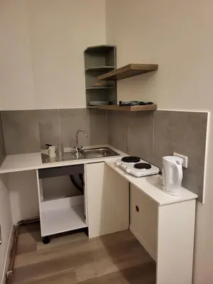 Küche/Küchenzeile in der Unterkunft Kleine Wohnung Nähe Reihn