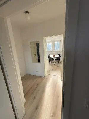 Grundriss der Unterkunft Modernes Apartment Mülheim - freie Parkplätze, Smart-TV, WLAN, Nähe Messe Essen & Düsseldorf