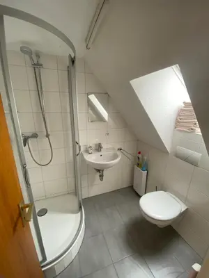 Ein Badezimmer in der Unterkunft Work and Sleep Dortmund 3 Pers Gemütlich und zentral D3