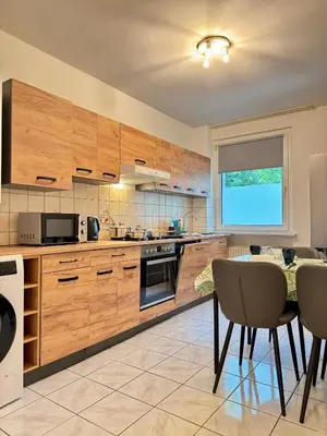 Küche/Küchenzeile in der Unterkunft Emerald Apartment