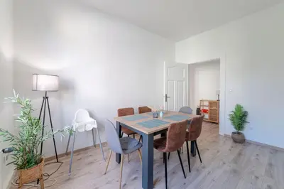 Grundriss der Unterkunft SpaceStays Apartment For 6