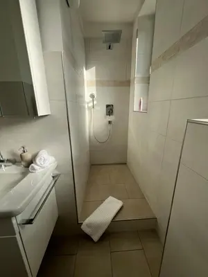 Ein Badezimmer in der Unterkunft Ruhrperle Apartment 3 Essen