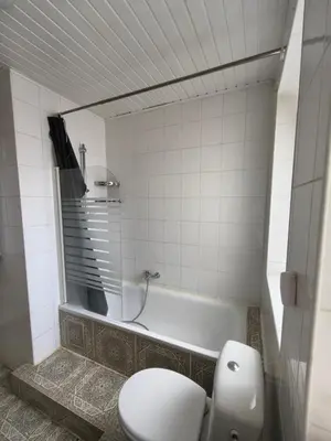 Ein Badezimmer in der Unterkunft Working Professionals Flat