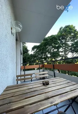 Ein Balkon oder eine Terrasse in der Unterkunft BEGE APARTMENTS WorkVibe Stay