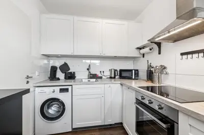 Küche/Küchenzeile in der Unterkunft 3 BR Apartment Herne