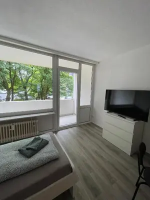 TV/Unterhaltungsangebot in der Unterkunft Gemütliches Apartment in Wuppertal Ronsdorf mit Balkon