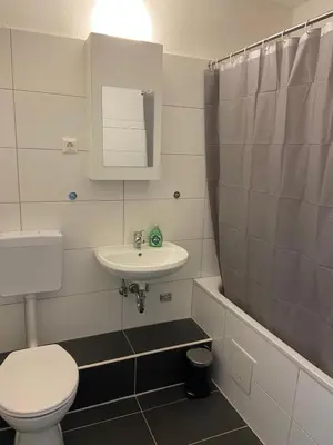 Ein Badezimmer in der Unterkunft Gemütliches Apartment in Wuppertal Ronsdorf mit Balkon