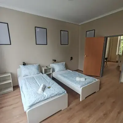 Stylish 1-Bedroom Apartment for Rent - Central Essen Location