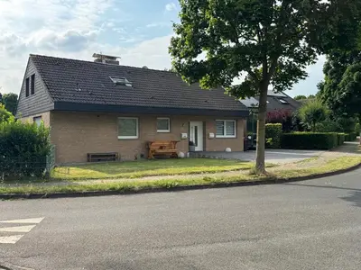 Das Gebäude in dem sich die Ferienwohnung befindet