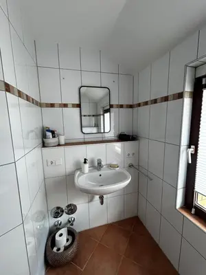 Ein Badezimmer in der Unterkunft Zentral gelegen & sehr gut angebunden - Ihre gemütliche Ferienwohnung in Mülheim-Speldorf