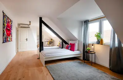 Ein Bett oder Betten in einem Zimmer der Unterkunft Kurzzeitglück 24h Self Check-In E04