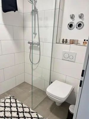 Ein Badezimmer in der Unterkunft Modern Living in Düsseldorf Stil & Nähe zur Altstadt